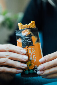 COLLAGEN EDITION kirsi ja tsitruse toorbatoonid - 2+2 tk