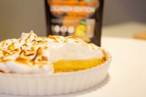 Be More kollageeniseguga sidrunikook põletatud beseega